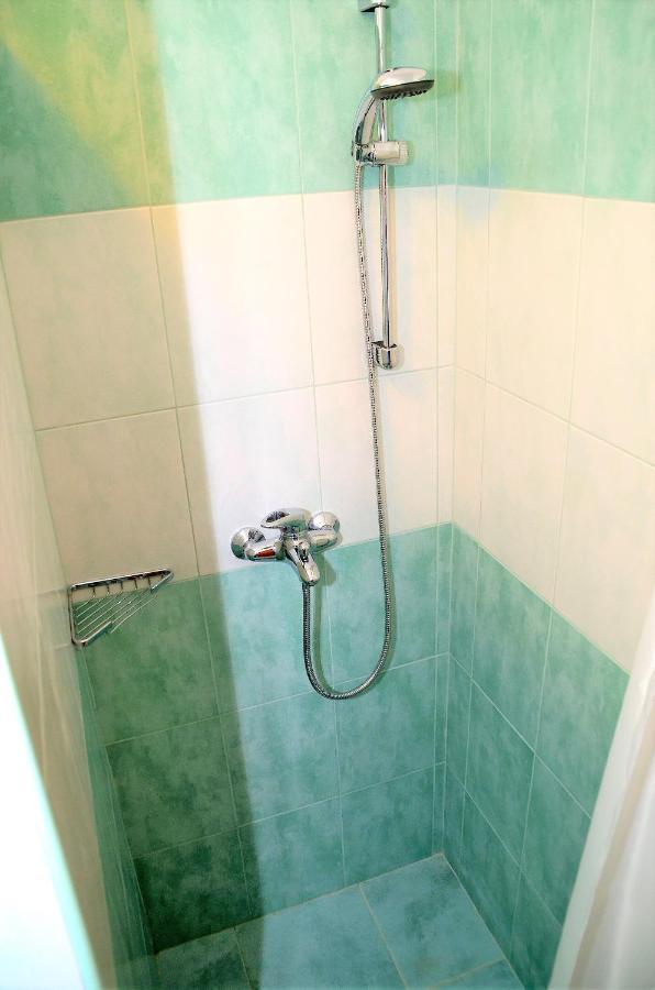 Apartment Renata Laurana Esterno foto